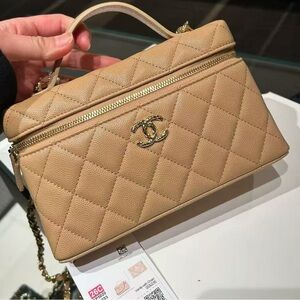 CHANEL 26C LP VANITY A CHAINE BAG CAVIAR BEIGE GOLD HARDWARE BRAND NEW FULL SET